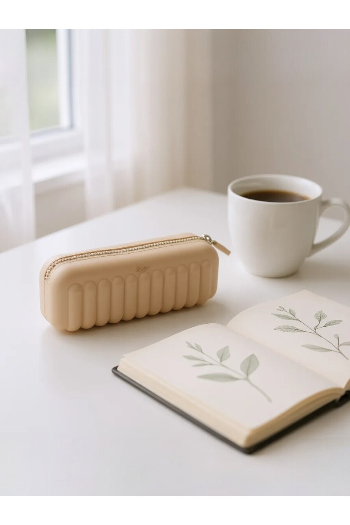 Serve-Ivory Maci Pencil Case 4