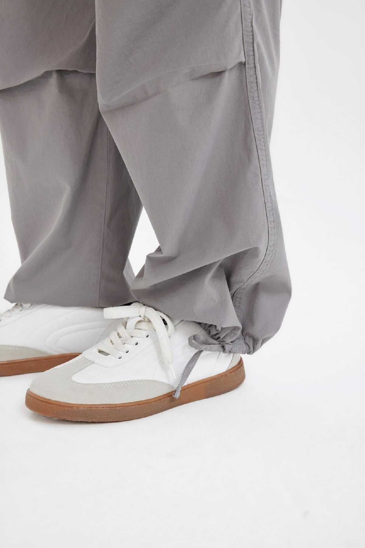 DeFacto-Coool Parachute Poplin Pants Basic Plain with Pockets Elastic Waist A6266Ax24Sp 6