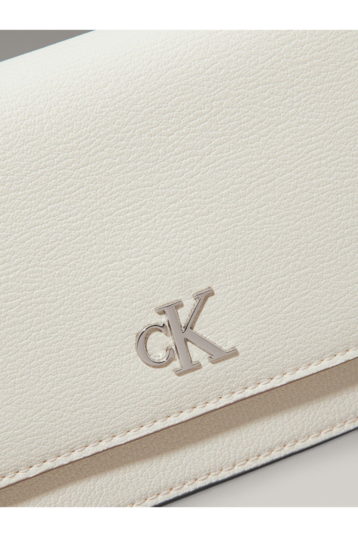 Calvin Klein-Geantă albă de umăr pentru femei LV04K1027G CJH 7
