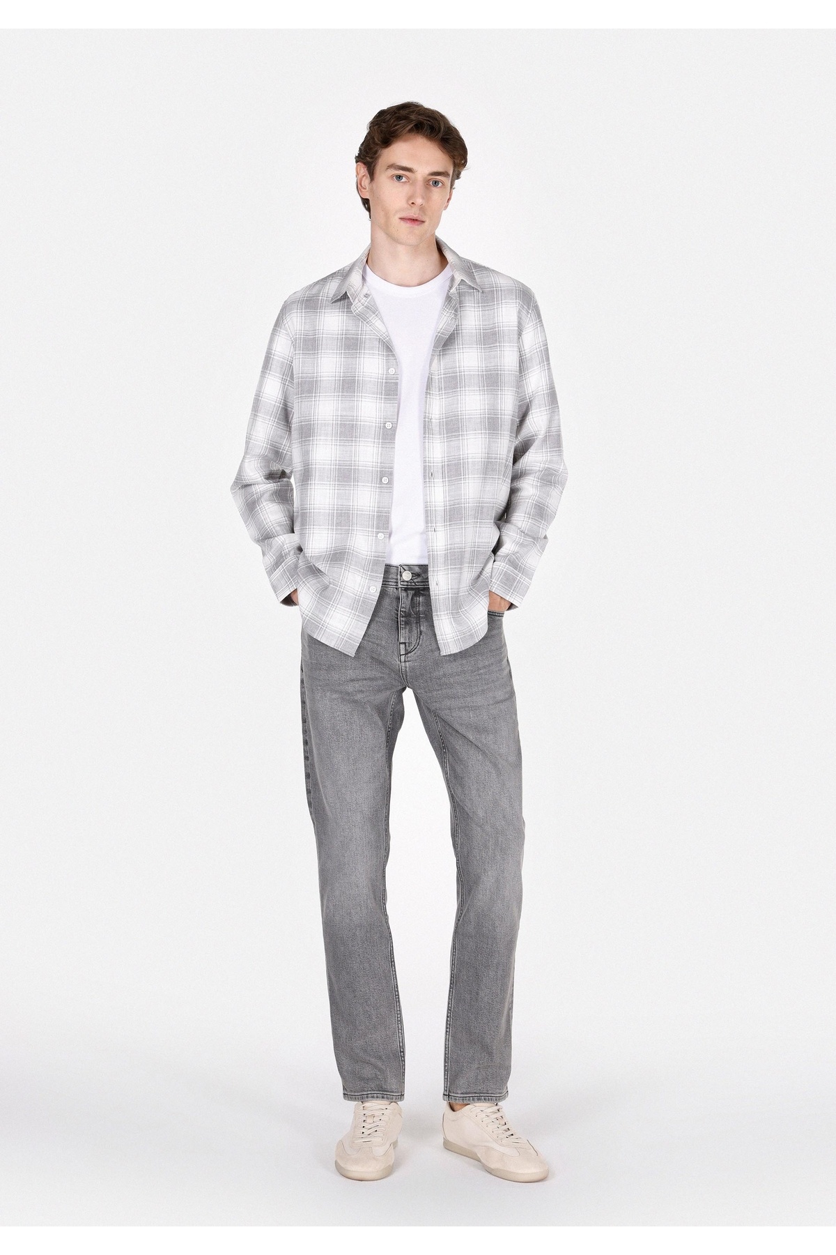 کالینز شلوار جین مردانه مشکی جین زیپ‌دار، کمر کوتاه، ساق راست، فیت