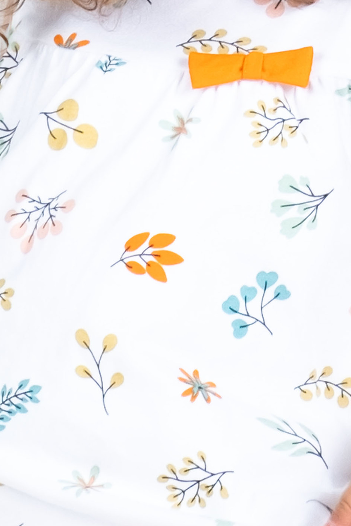 Kyron Kız Çocuk Çiçek Desenli Kolsuz Yazlık Elbise - Beyaz, Renkli Çiçek Detaylı, Günlük ve Rahat Tasarım fotoğrafı 2 (önizleme)