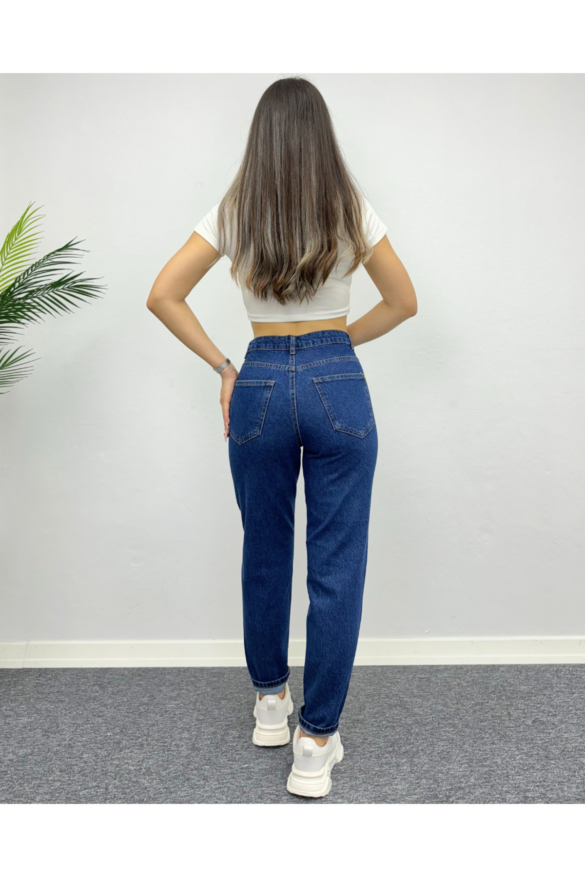 Kadın Lacivert Yüksek Bel Slim Fit Mom Jean Pantolon