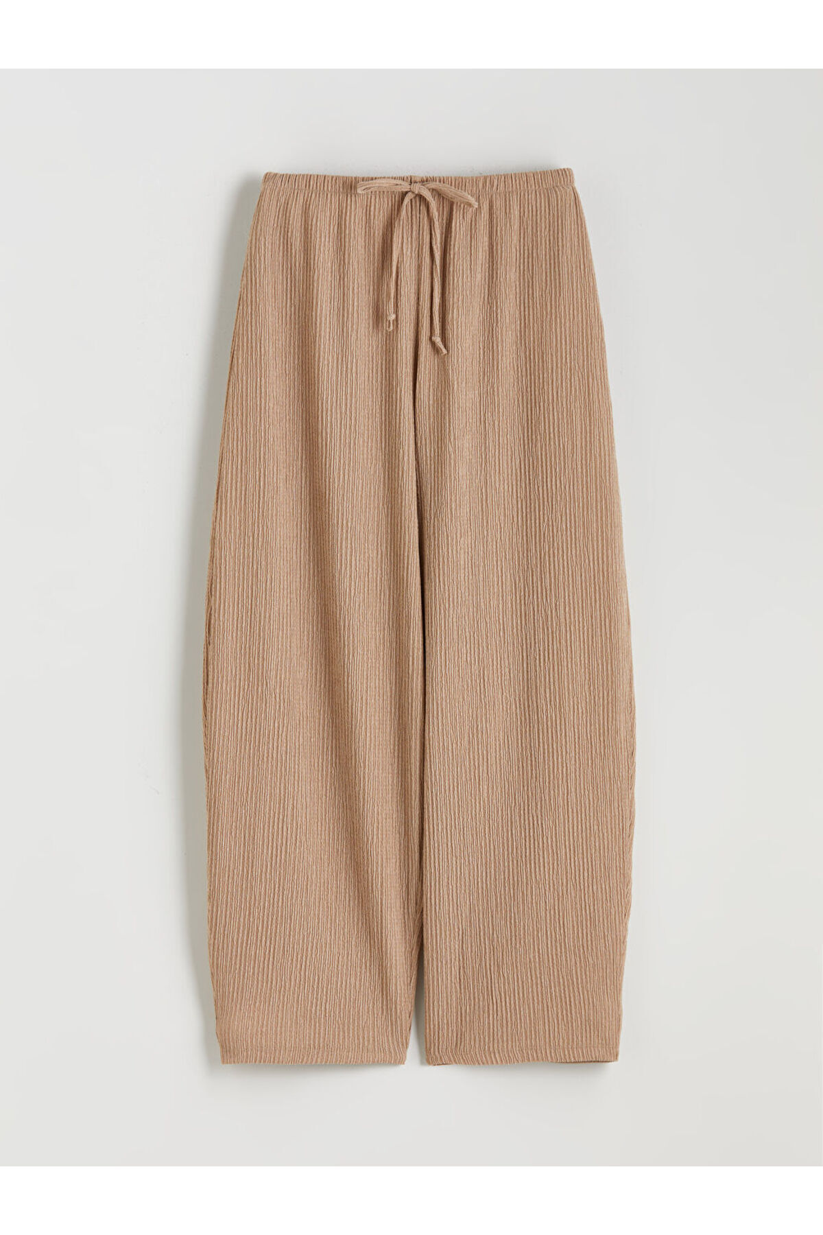 LC Waikiki-Create Your Style from Uzg Store |   Textured Women's Trousers with Elastic Waist 1