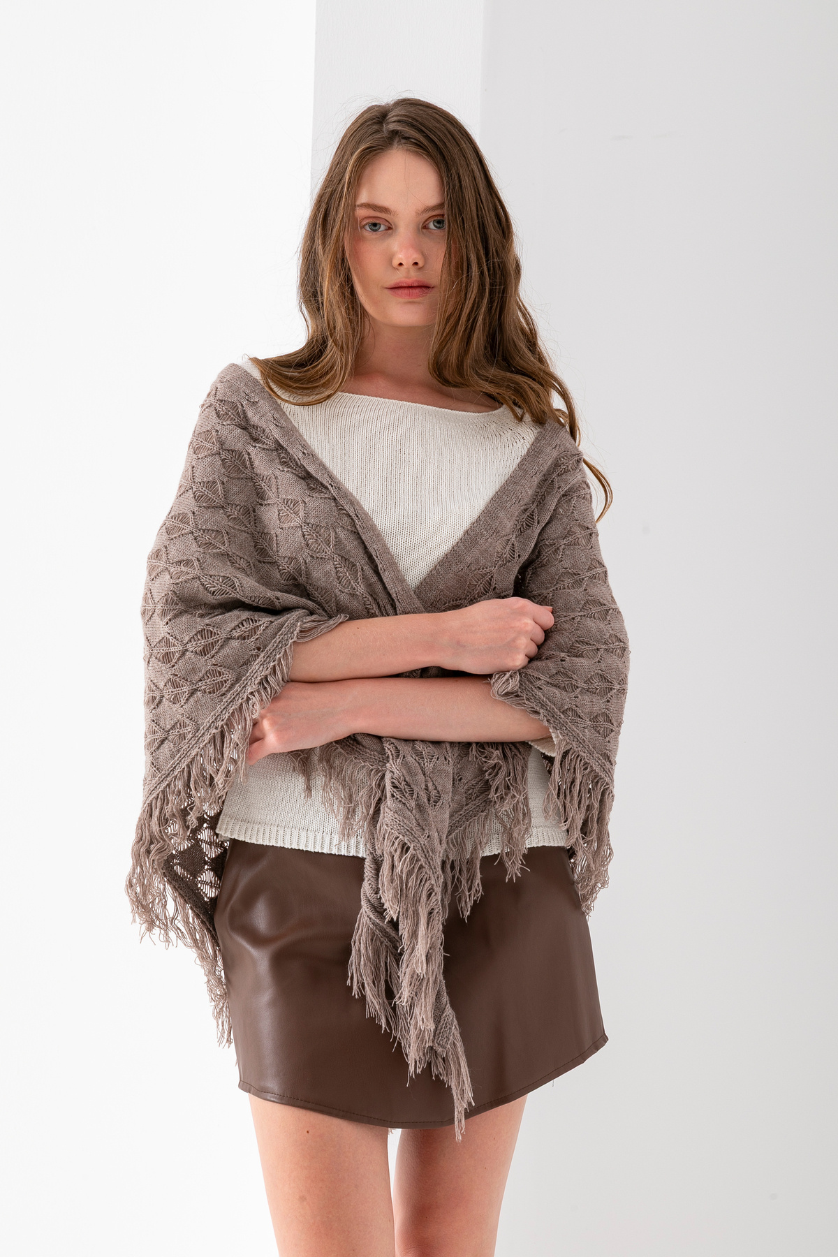 T Crazy-T-Crazy Openwork Patterned Triangle Shoulder Shawl, Stylish and Practical Knitwear Knitted Accessory with Tassels, Triangle Knitwear Shawl 3