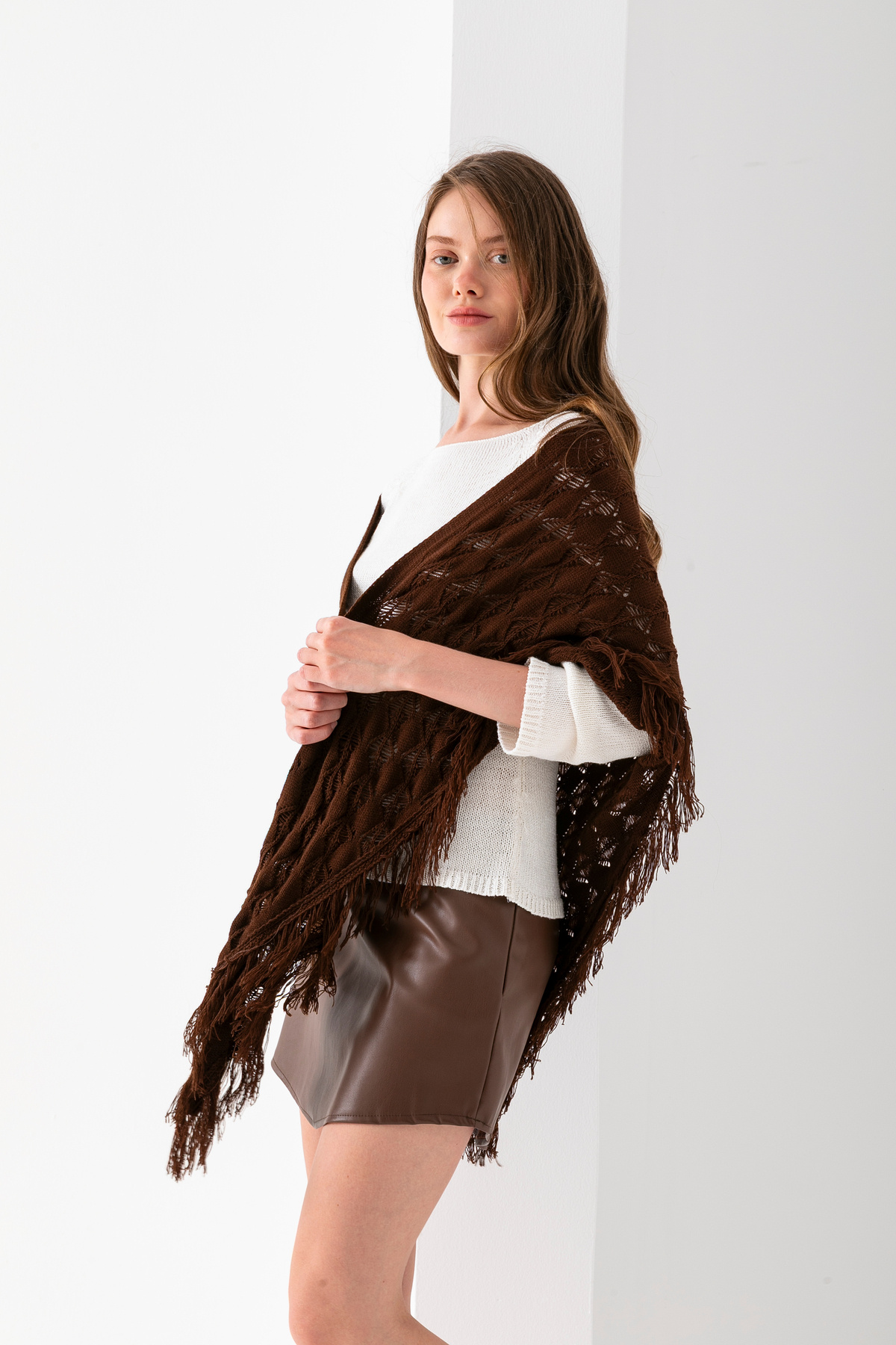 T Crazy-T-Crazy Openwork Patterned Triangle Shoulder Shawl, Stylish and Practical Knitwear Knitted Accessory with Tassels, Triangle Knitwear Shawl 3