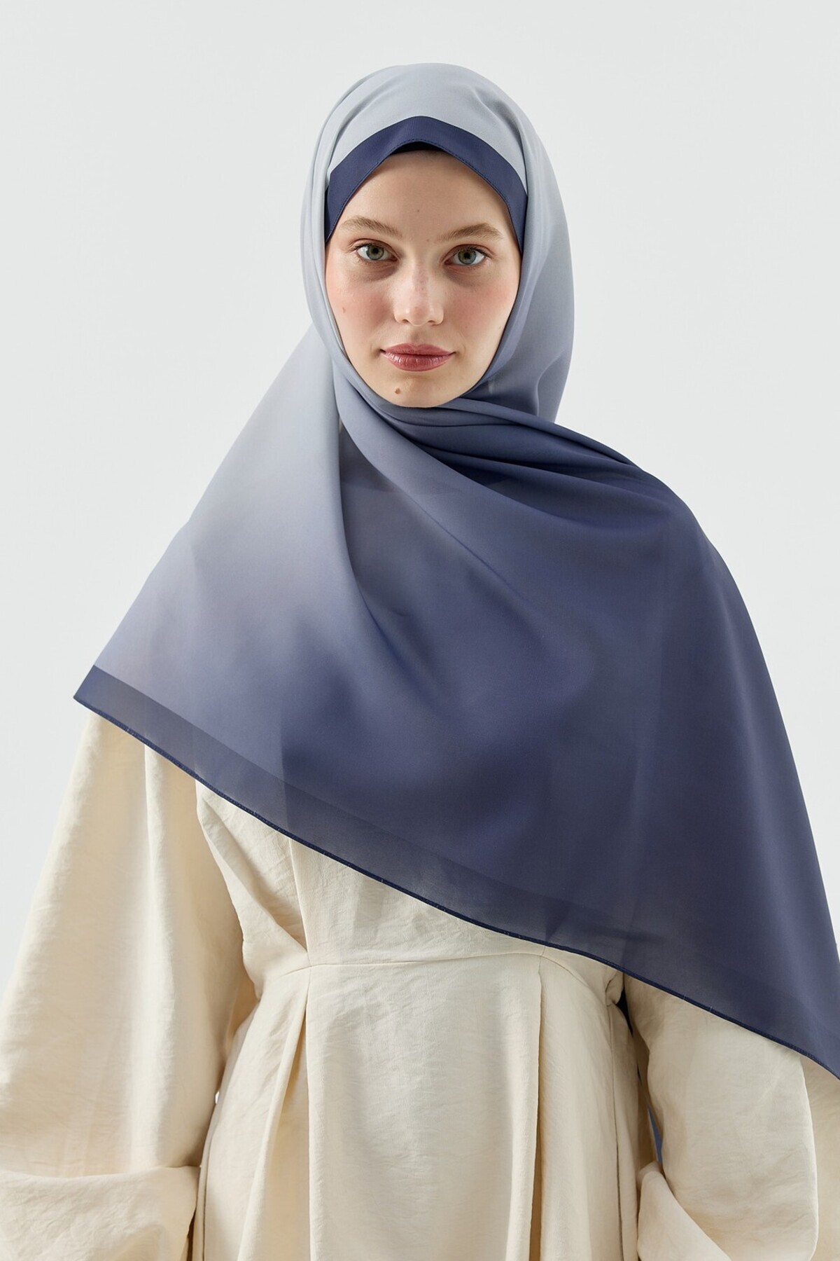 Modakaşmir-Velora Gradient Pattern Prose Shawl 1
