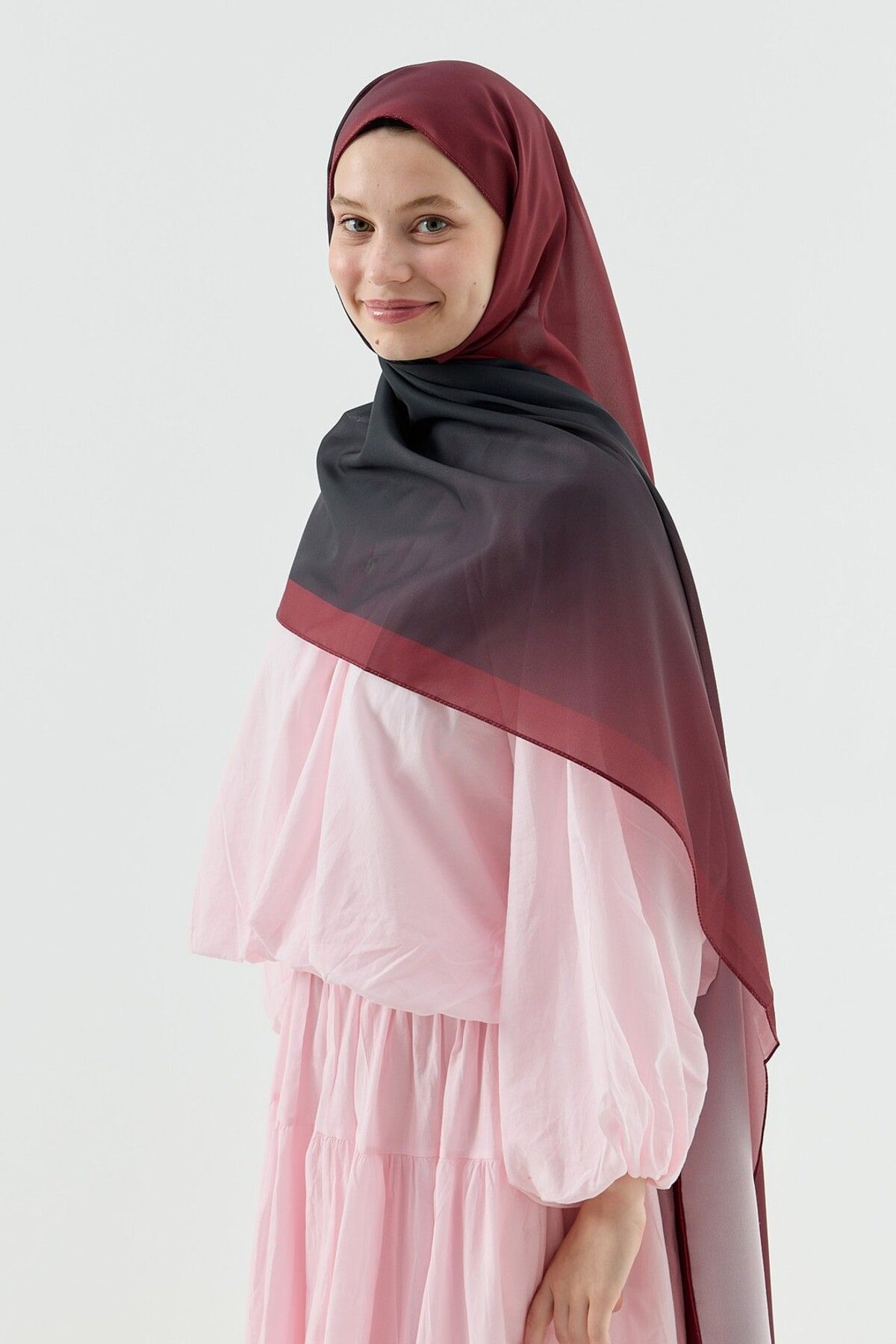 Modakaşmir-Velora Gradient Pattern Prose Shawl 2