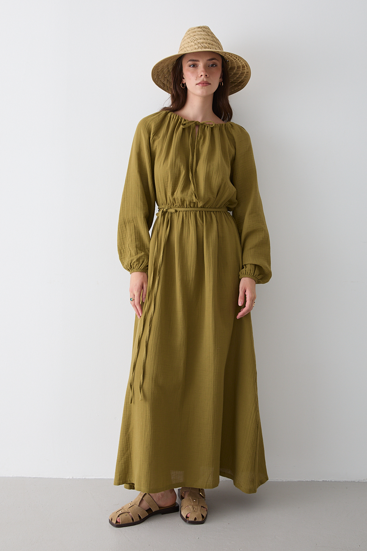 Laluvia  Haki Bağlama Detaylı Müslin Elbise - 2004 - Görsel 3