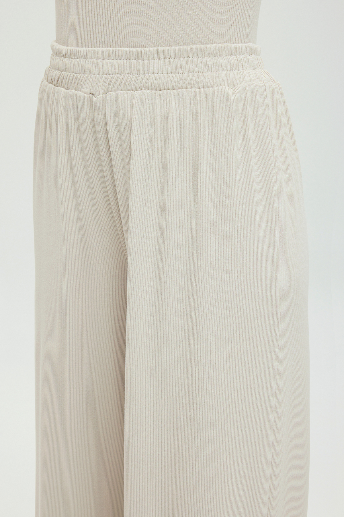 SHEISMONO Soft Rib Düz Kesim Bol Pantolon Bej görsel 3