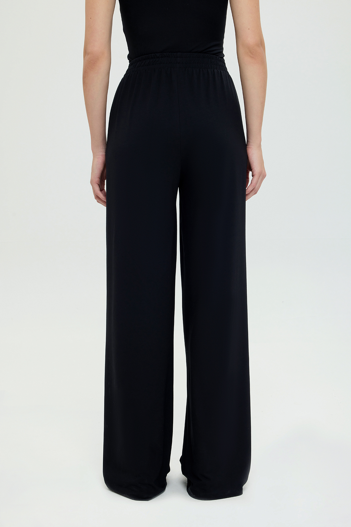 SHEISMONO Ultra Soft Düz Kesim Bol Pantolon Siyah görsel 6