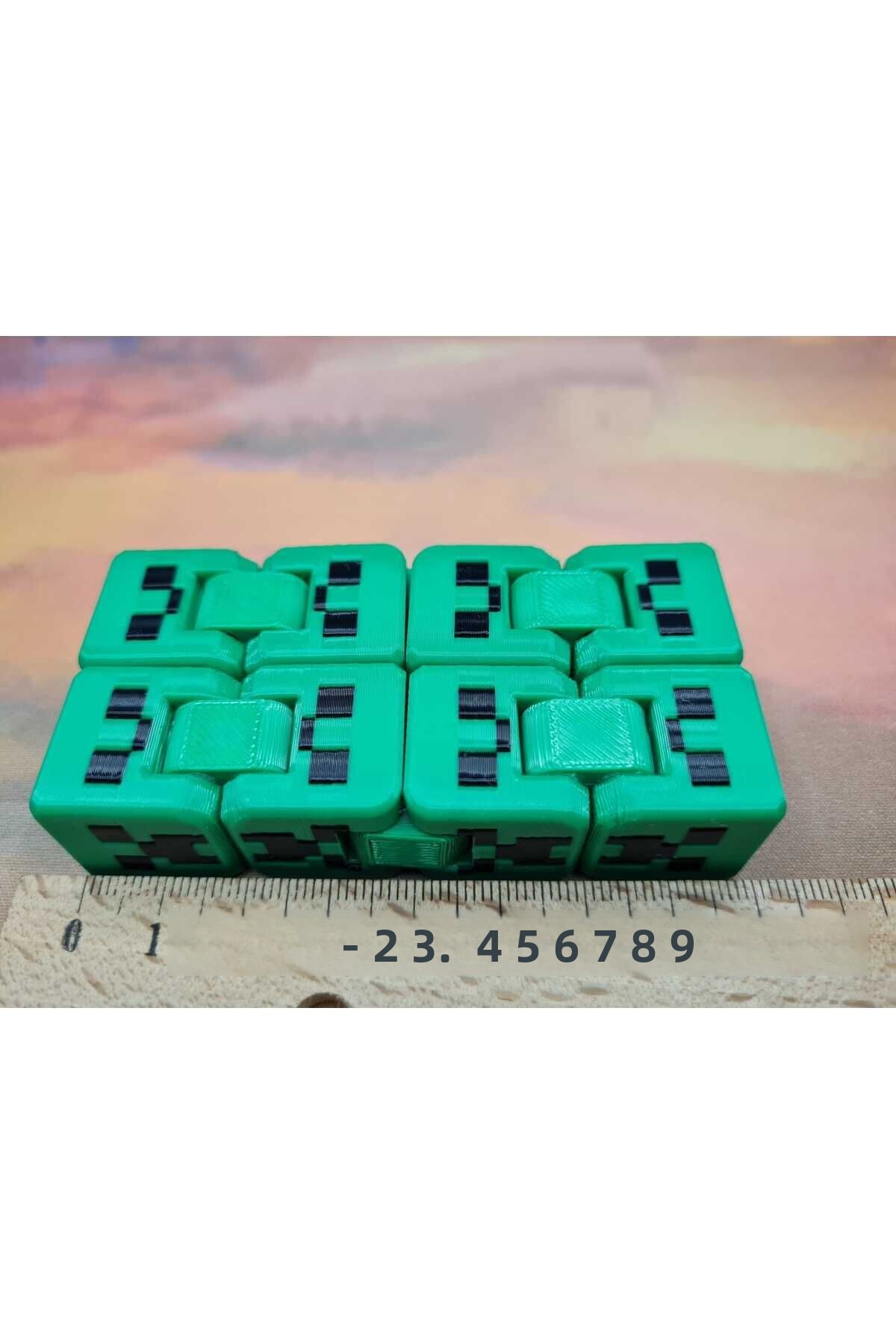 کیوب فیدج کرپر نمادین