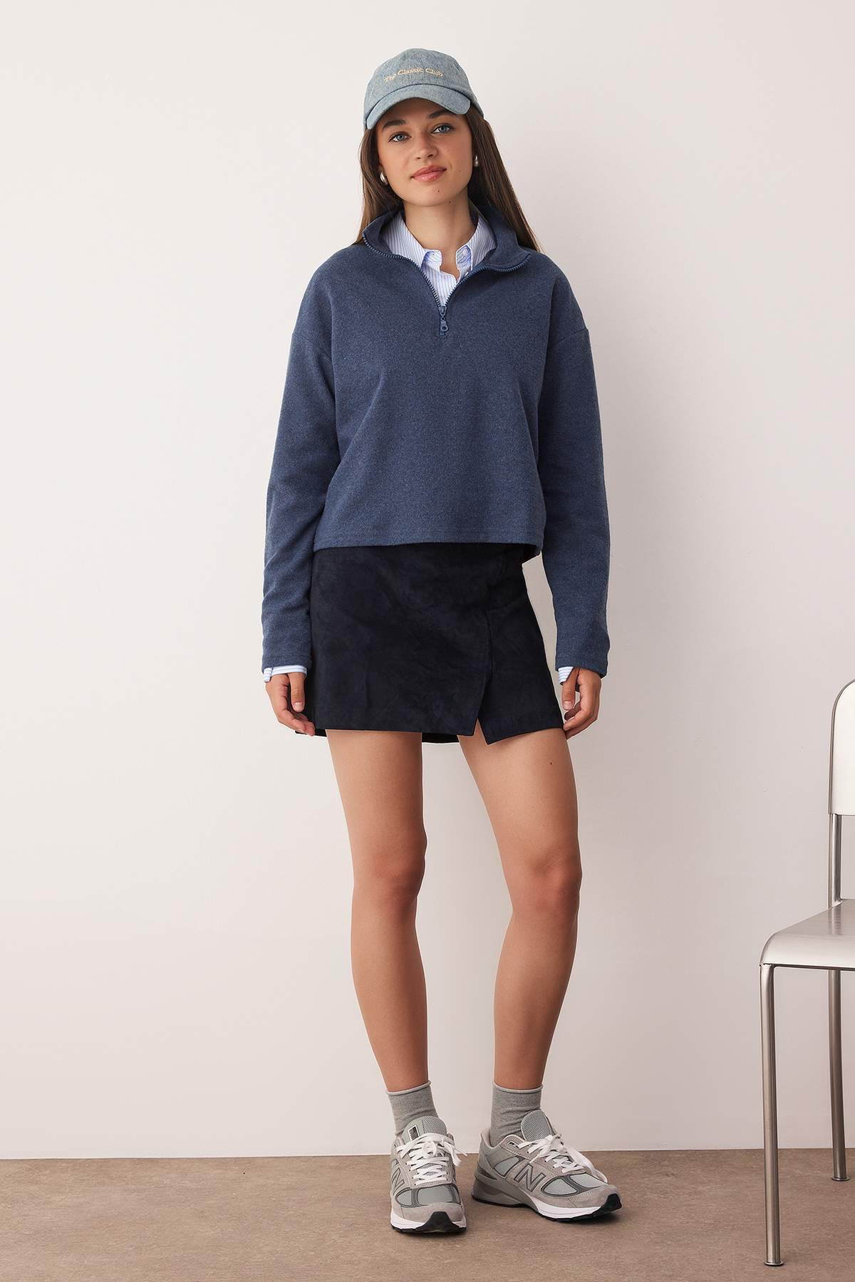 Trendyolmilla  Indigo Selanik/Triko Görünümlü Fermuarlı Yaka Regular/Normal Kalıp Örme Sweatshirt TWOAW22SW0732