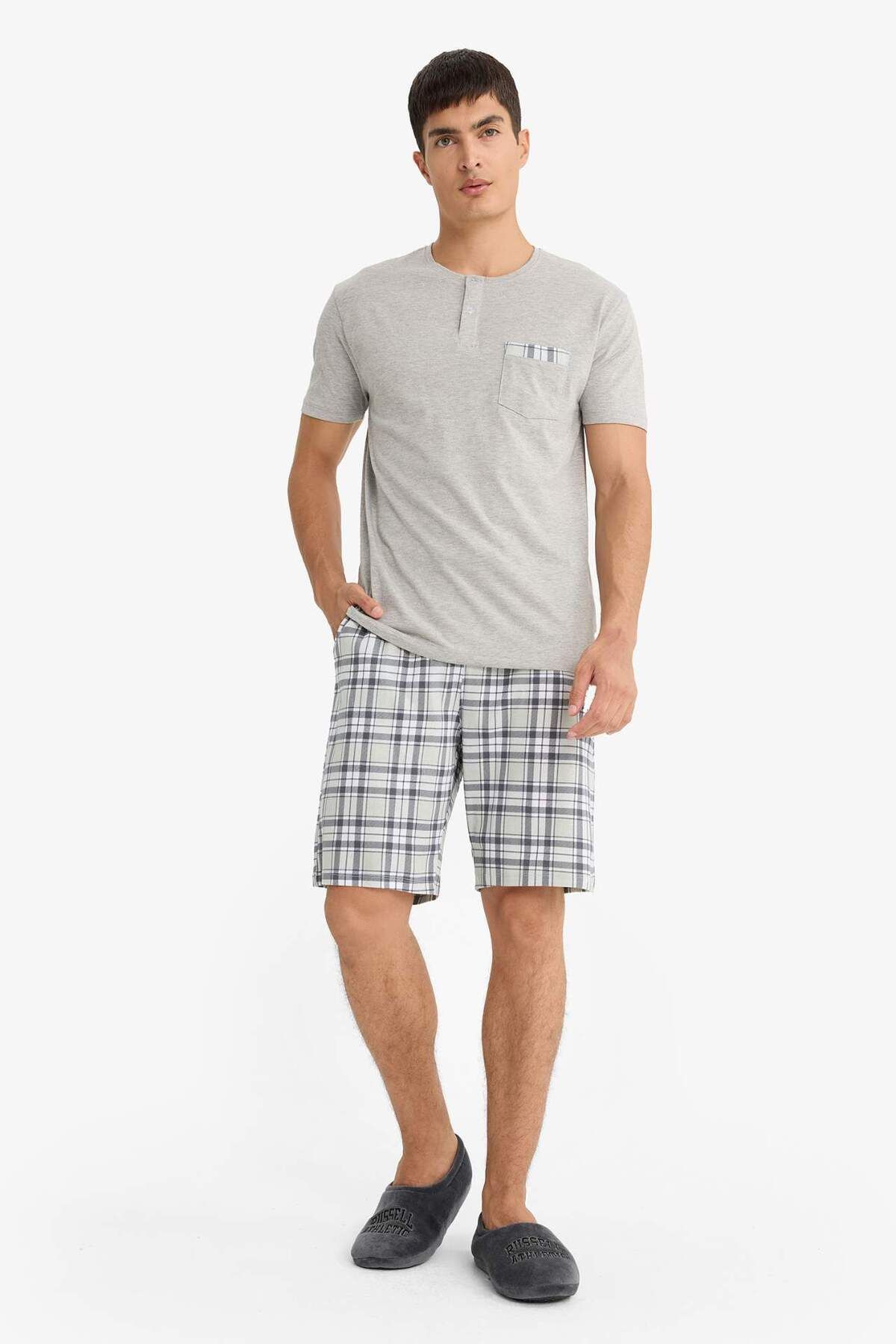 DeFacto-Pajama Set Regular Fit Short Sleeve Top Checked Shorts E7185Ax25Hs 1