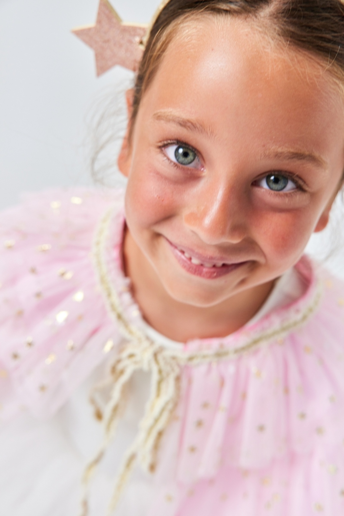 Le Mabelle-Pink Star Girl's Short Cape 3