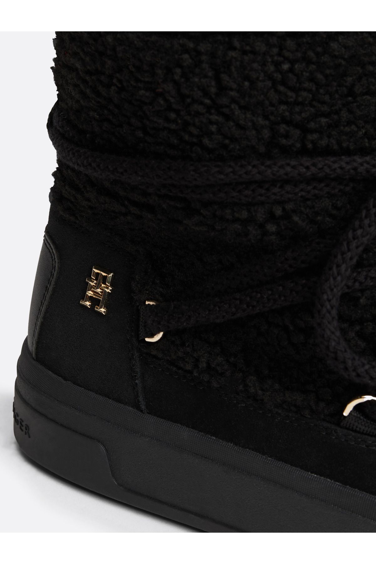 Tommy Hilfiger-Dámske čierne čižmy na šnurovanie Faux Shearling 4