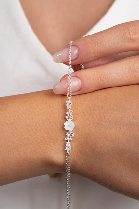 Elika Silver 925 Ayar Gümüş Bahar Işıltılı Manolya Çiçeği Bileklik