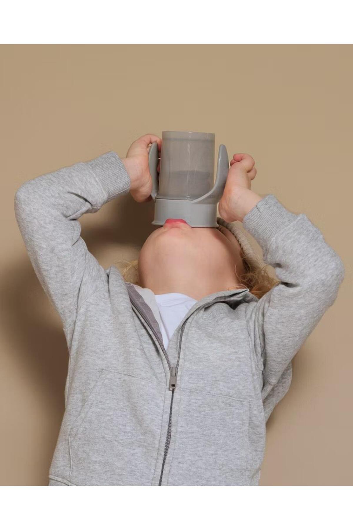 Twistshake Gri 360° Dökülmez Alıştırma Bardağı (6+ Ay) (230 ml) fotoğrafı 5 (önizleme)