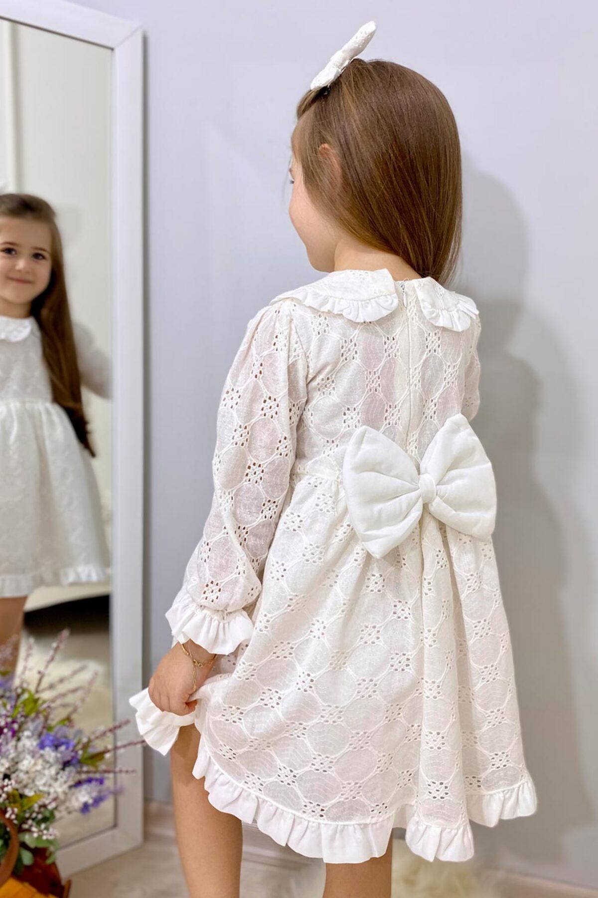 Le Mabelle-Rochie albă pentru fetiță, cu mânecă lungă și decolteu feston - Jesicca 2