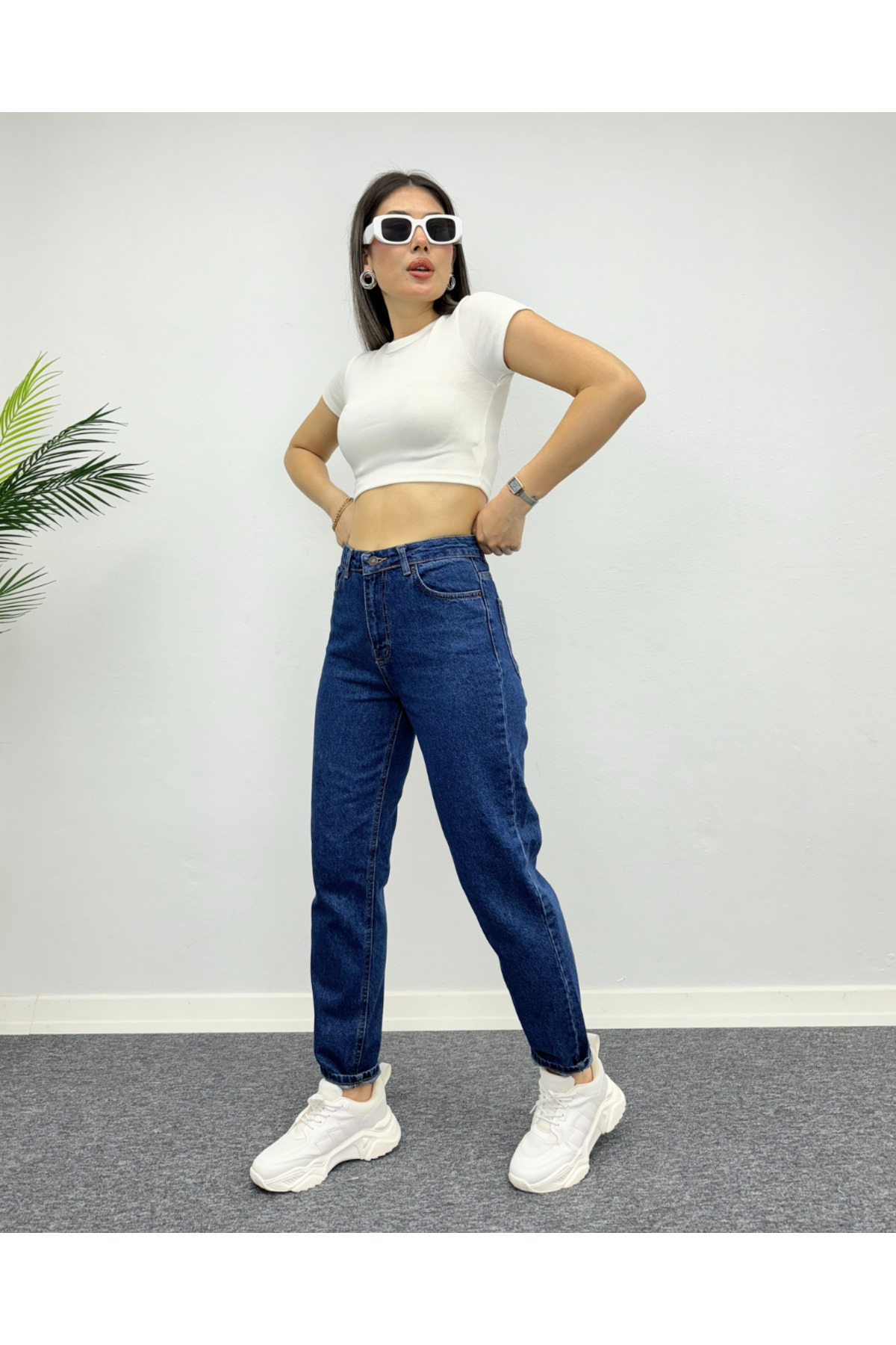Kadın Lacivert Yüksek Bel Slim Fit Mom Jean Pantolon