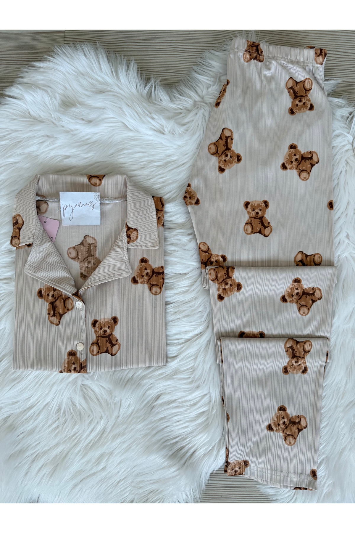 Pijamacs Пижамен комплект с къс ръкав и мотив на мече в екрю