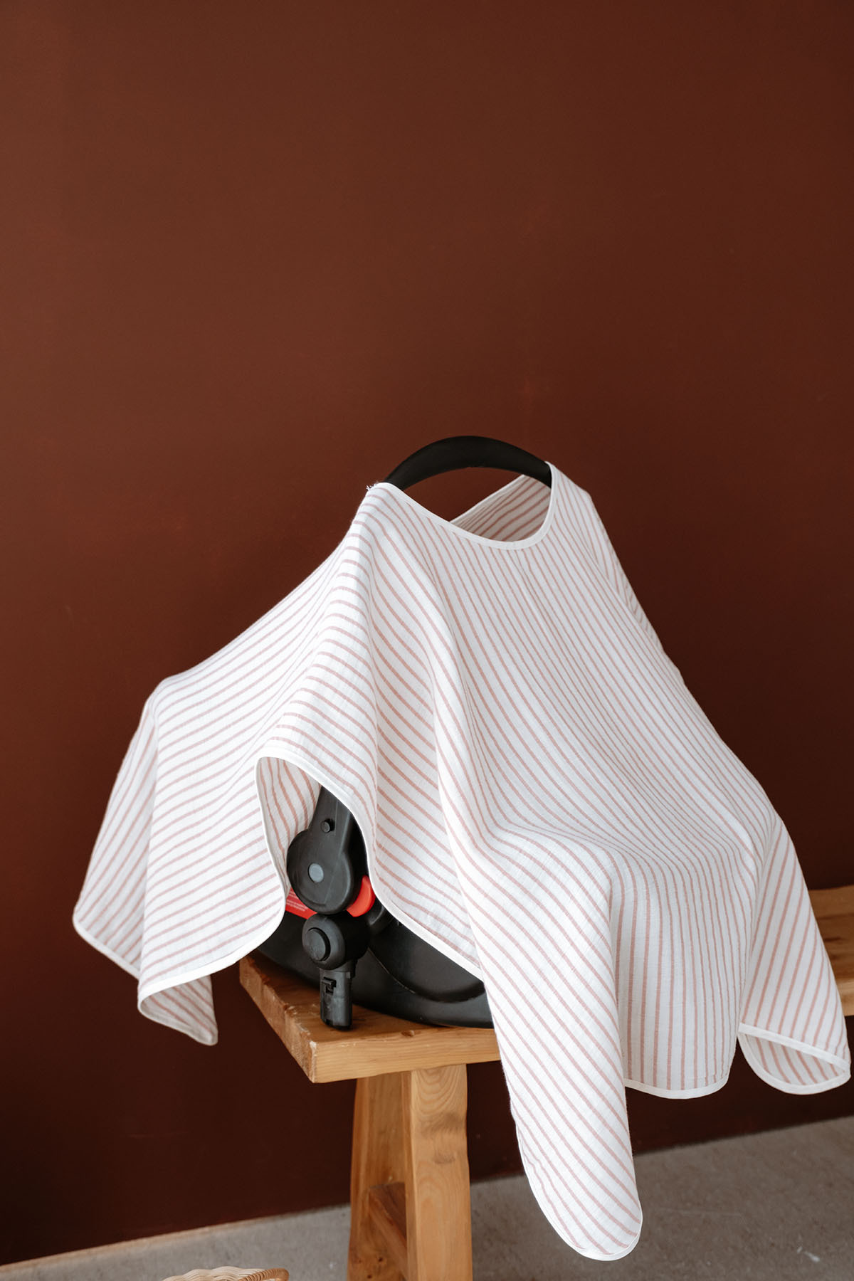 TBA COLLECTION Müslin Emzirme ve Puset Örtüsü | Line Series - Coral fotoğrafı 5 (önizleme)