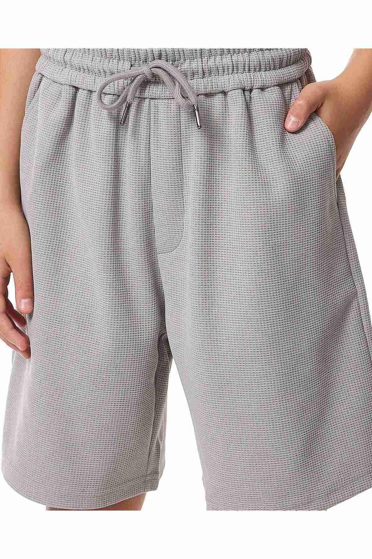 R&B-Textured Shorts with Drawstring Waist 5