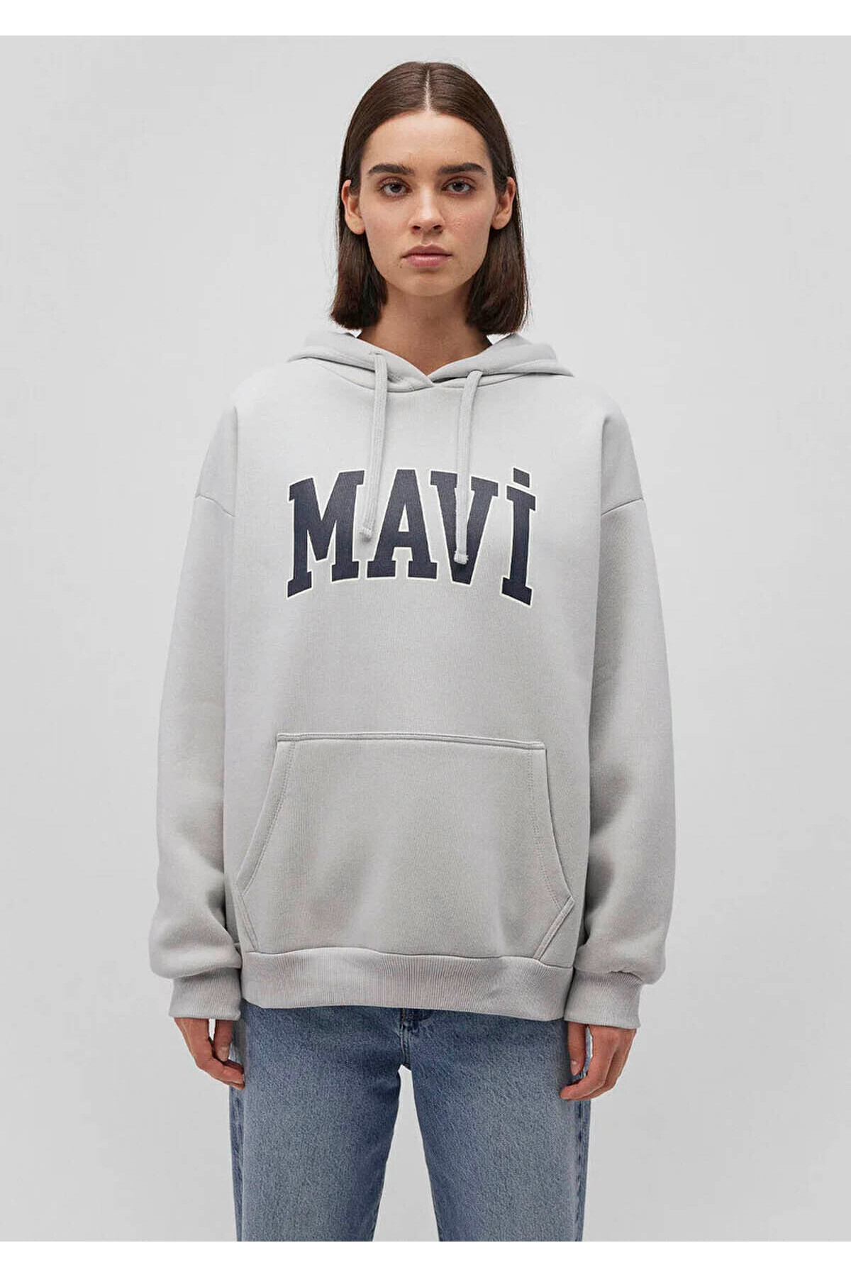 Mavi-سويت شيرت نسائي رمادي بقلنسوة مطبوع عليه شعار M1600361-34322 2