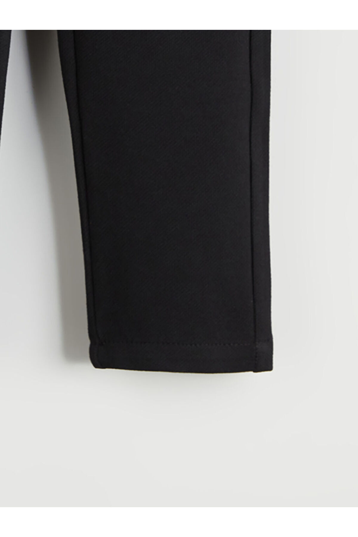 LC Waikiki-Sparkling Selections from Shining Store |   Elastic Waist Textured Boys' Trousers 4