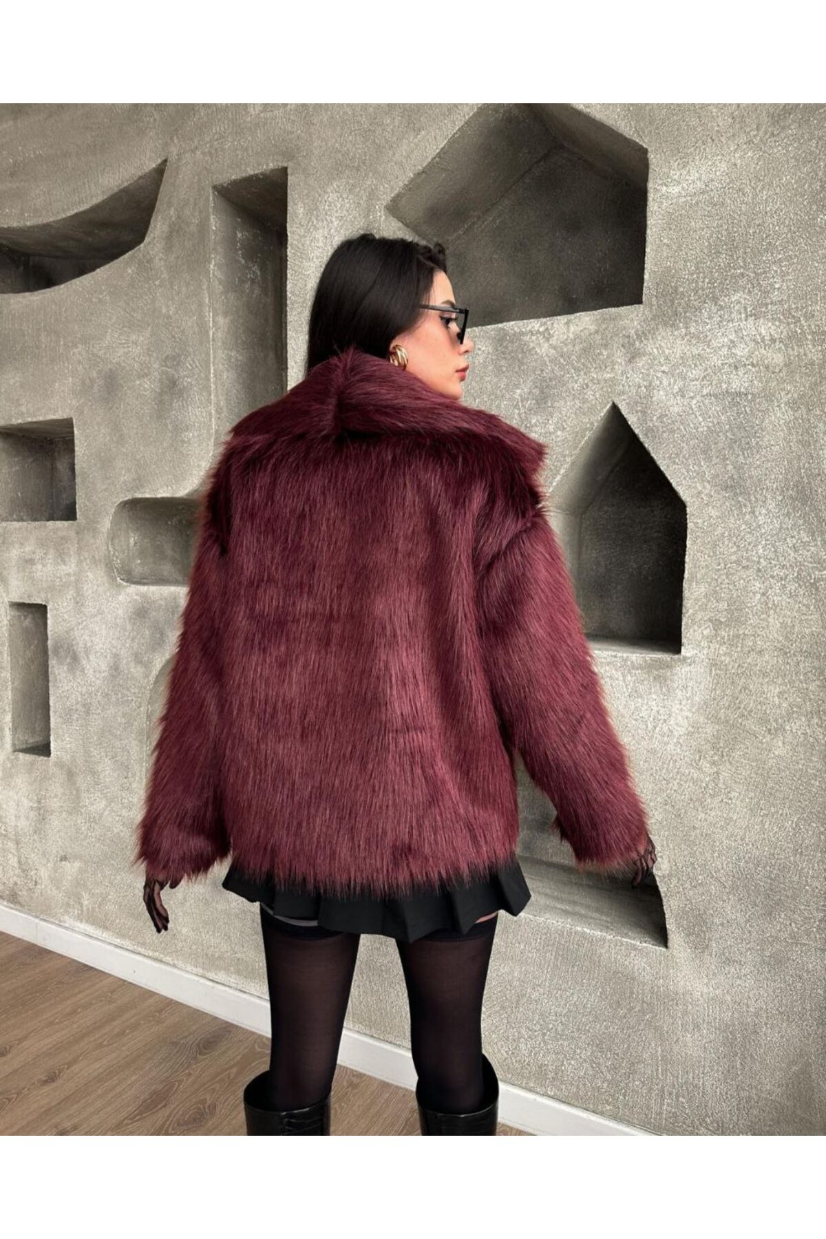 Viskosa Tüy Dökmeyen Kadın Kürk Oversize Kaban, Trend Moda, Rahat Kalıp ve Zarif Kışlık Mont görsel 4