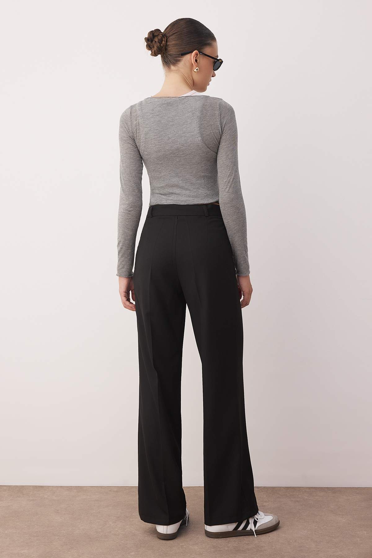 Trendyolmilla  Siyah Kuşaklı Straight/Düz Kesim Nervürlü Kumaş Pantolon TWOAW26PL00047 - Görsel 5