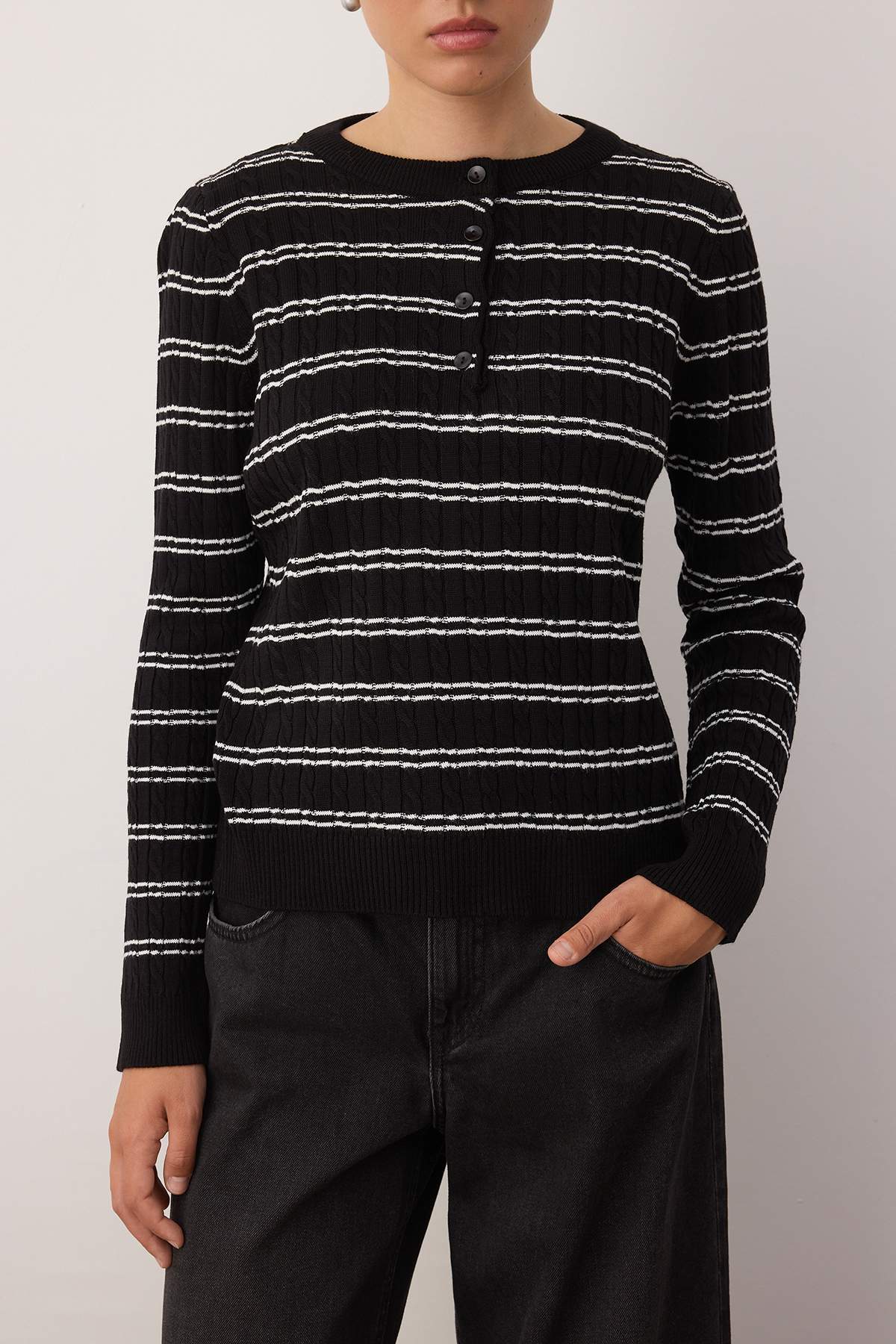 Trendyolmilla  Siyah-Ekru*001 Bisiklet Yaka 2'li Triko Kazak TWOAW26KZ00187 - Görsel 6