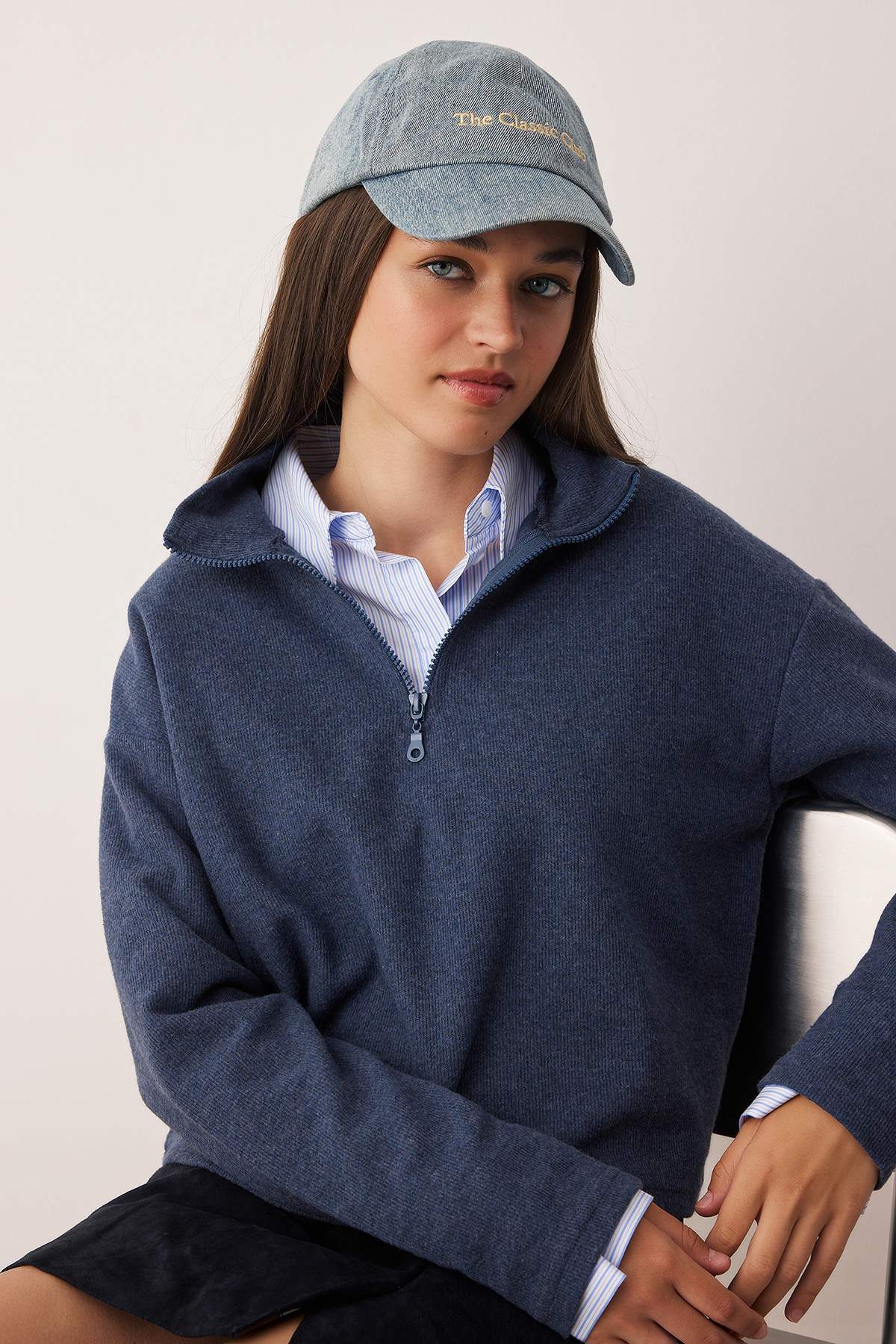 Trendyolmilla  Indigo Selanik/Triko Görünümlü Fermuarlı Yaka Regular/Normal Kalıp Örme Sweatshirt TWOAW22SW0732 - Görsel 2