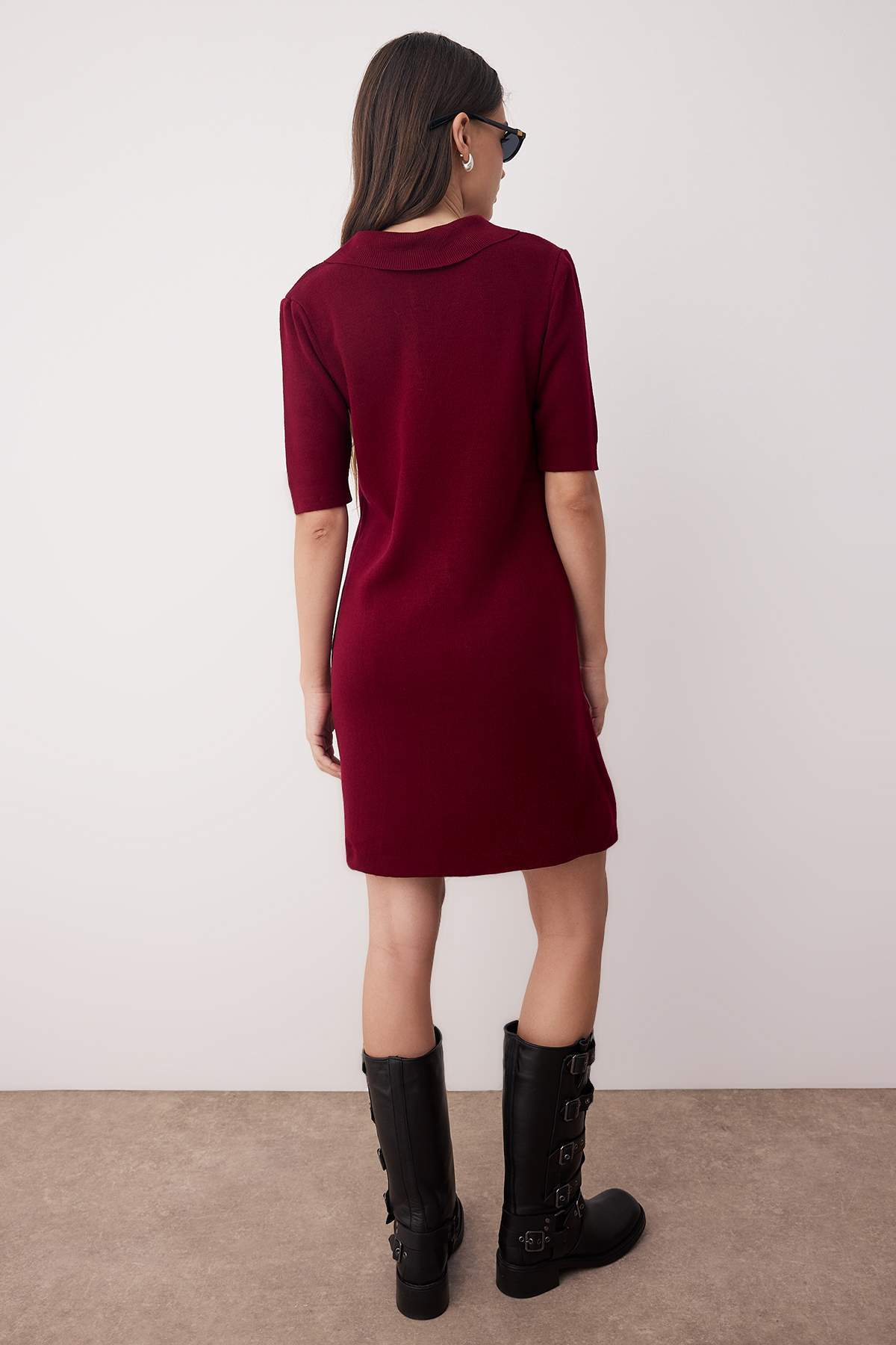 Trendyolmilla  Bordo Renk Bloklu Kısa / Mini Polo Yaka Triko Elbise TWOAW26EL00105 - Görsel 4