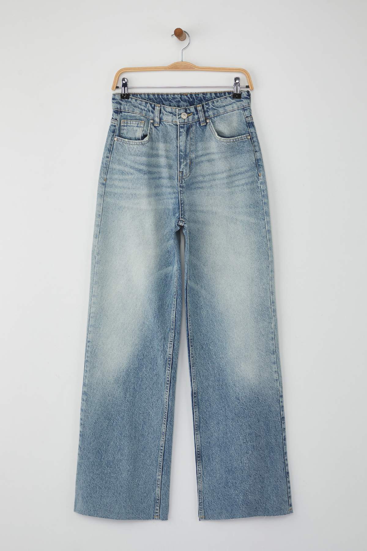 Trendyolmilla  Mavi Paça Kesikli Ekstra Yüksek Bel Geniş Paça Wide Leg Geniş Paça Jeans TWOAW26JE00080 - Görsel 5