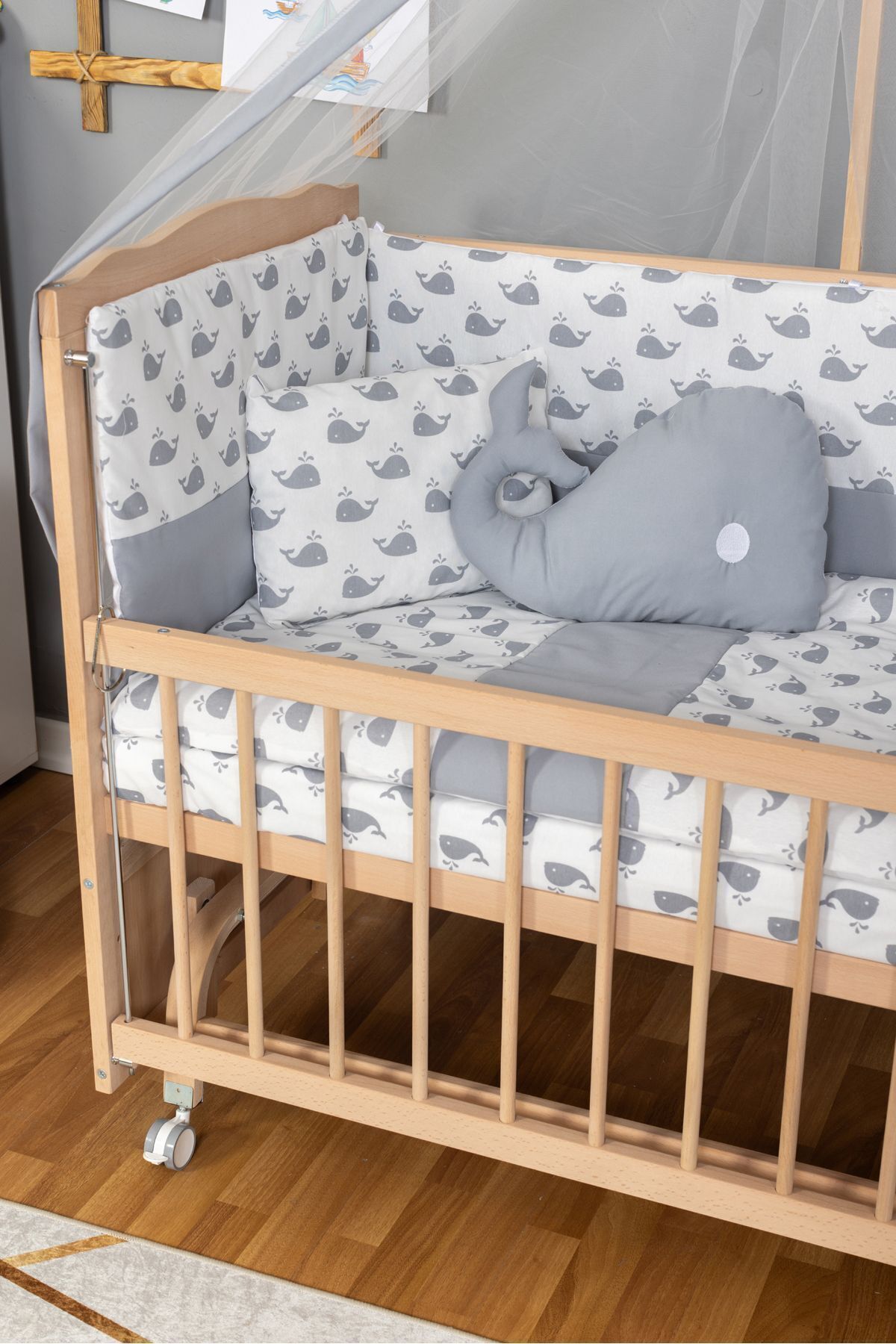 Bamgidoo Ahşap Beşik Anne Yanı Beşik Organik (BOYASIZ) 60x120 - Gri Balina Uyku Seti Yatak Tekerlekli fotoğrafı 3 (önizleme)