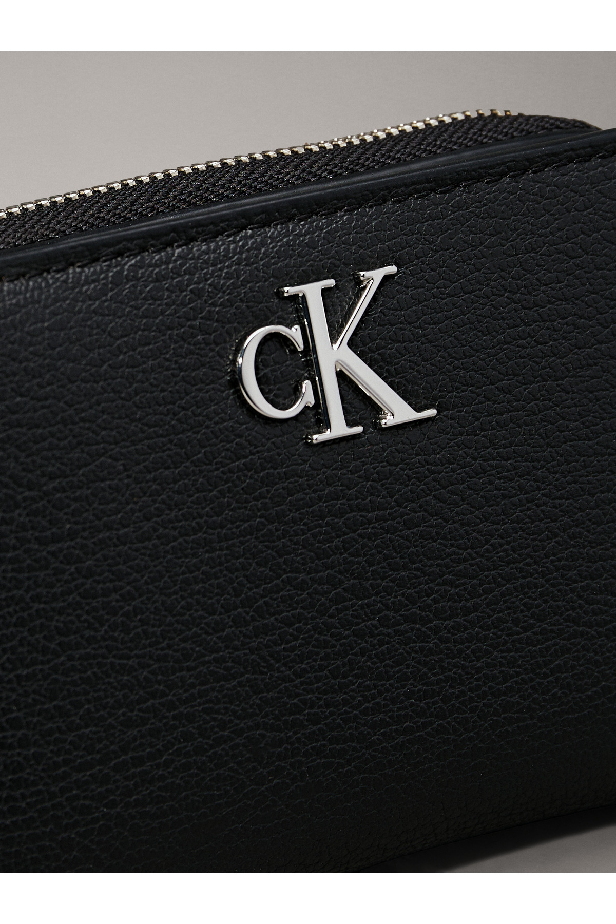 Calvin Klein-MINIMÁL MONOGRAM MD ZIP KÖRÜL 3