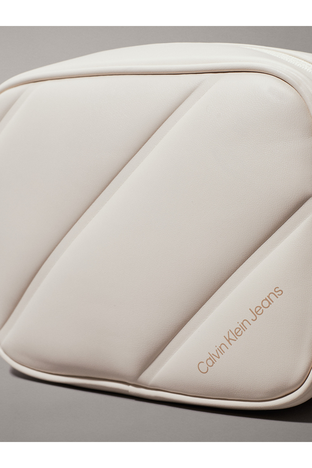 Calvin Klein-Quilted Camera Bag with Cross Strap 3