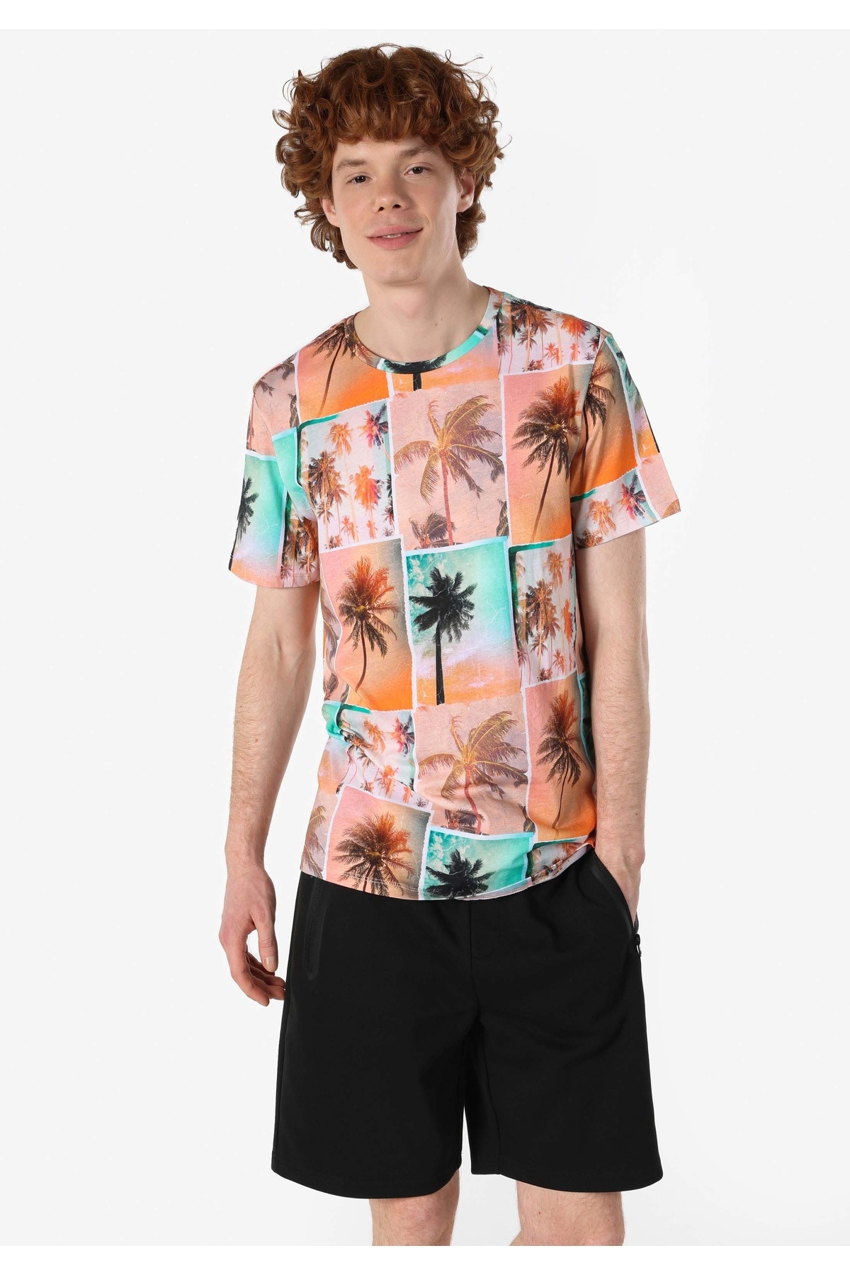 Colin's-Regular Fit Round Neck Printed Men's Multicolor Short Sleeve T-Shirt 4
