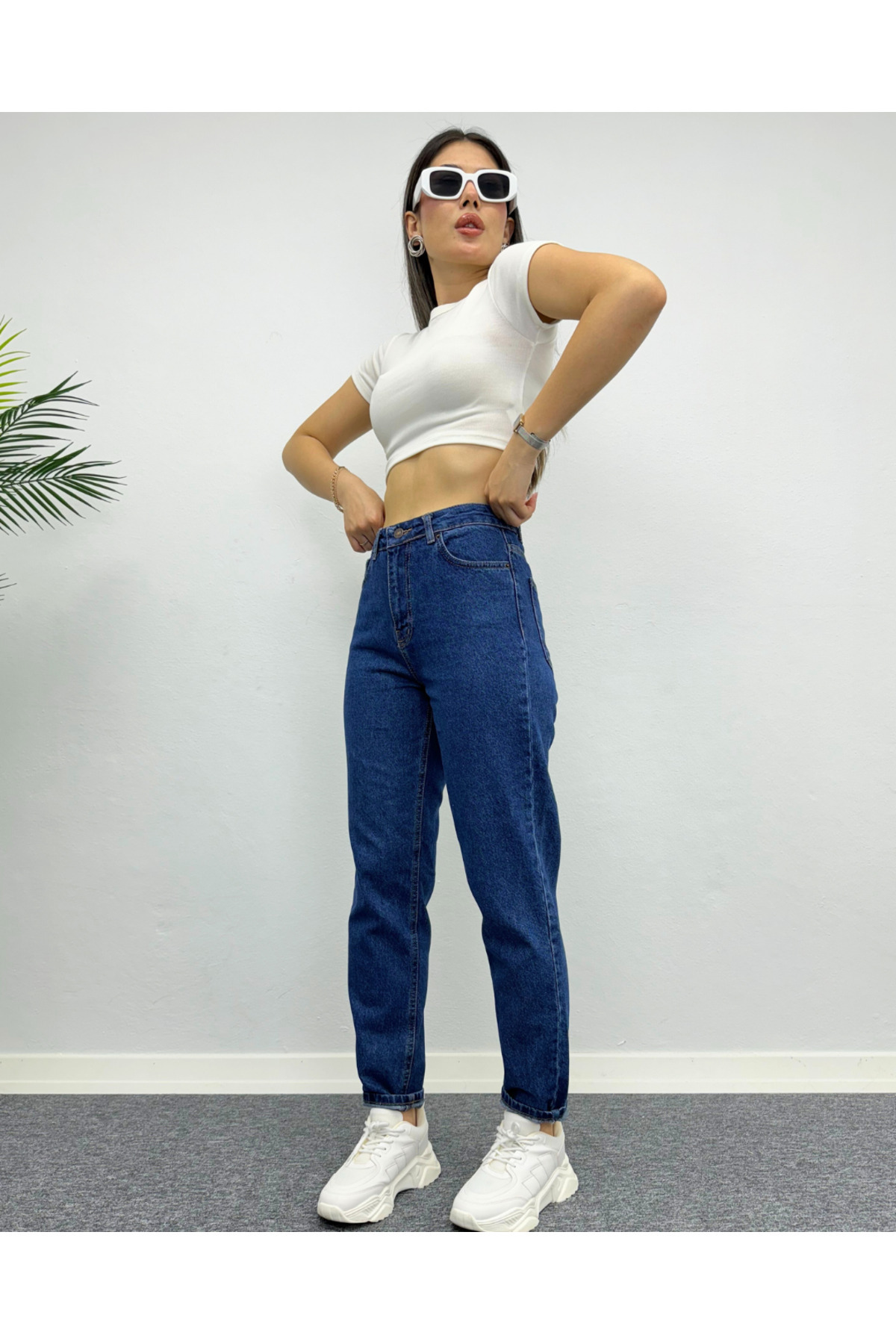 Kadın Lacivert Yüksek Bel Slim Fit Mom Jean Pantolon