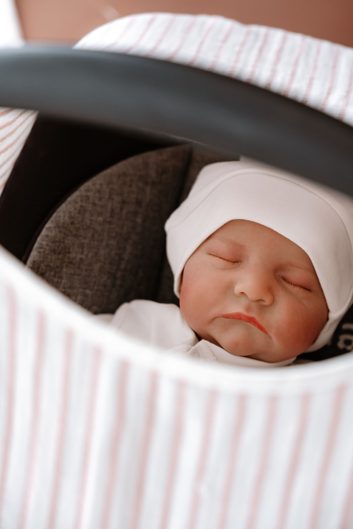 TBA COLLECTION Müslin Emzirme ve Puset Örtüsü | Line Series - Coral fotoğrafı 4 (önizleme)