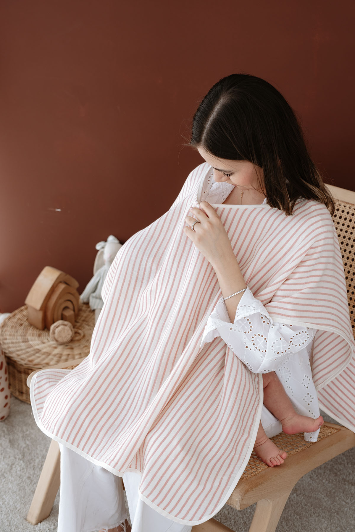 TBA COLLECTION Müslin Emzirme ve Puset Örtüsü | Line Series - Coral fotoğrafı 2 (önizleme)