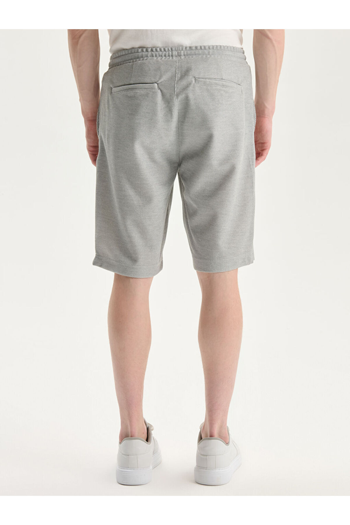 LC Waikiki-Create Your Style with Uzg Store |   Slim Fit Men's Shorts 4