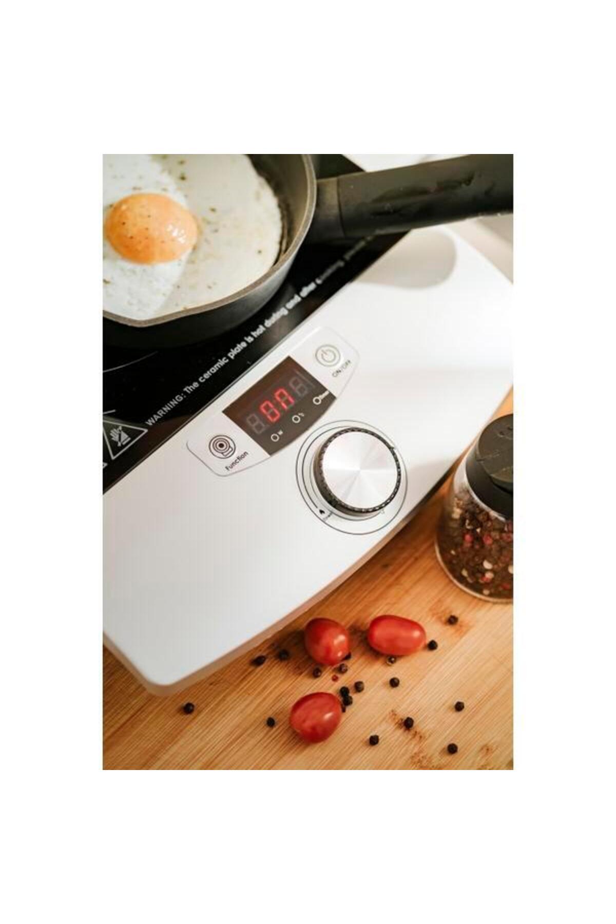 CAMRY-CR 6515 Induction Cooker, 2000 W, Adjustable Power and Temperature, Timer 0-180 Minutes, Ceram 4