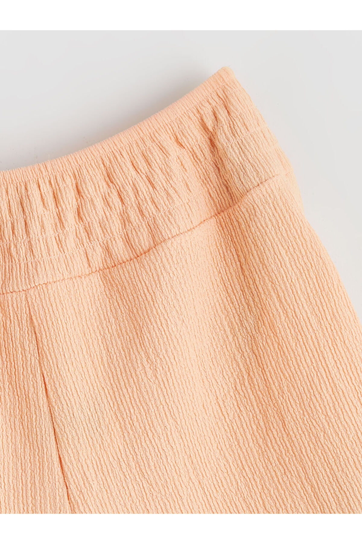 LC Waikiki-Sparkling Selections from Shining Store |   Basic Girls' Shorts with Elastic Waistband 2