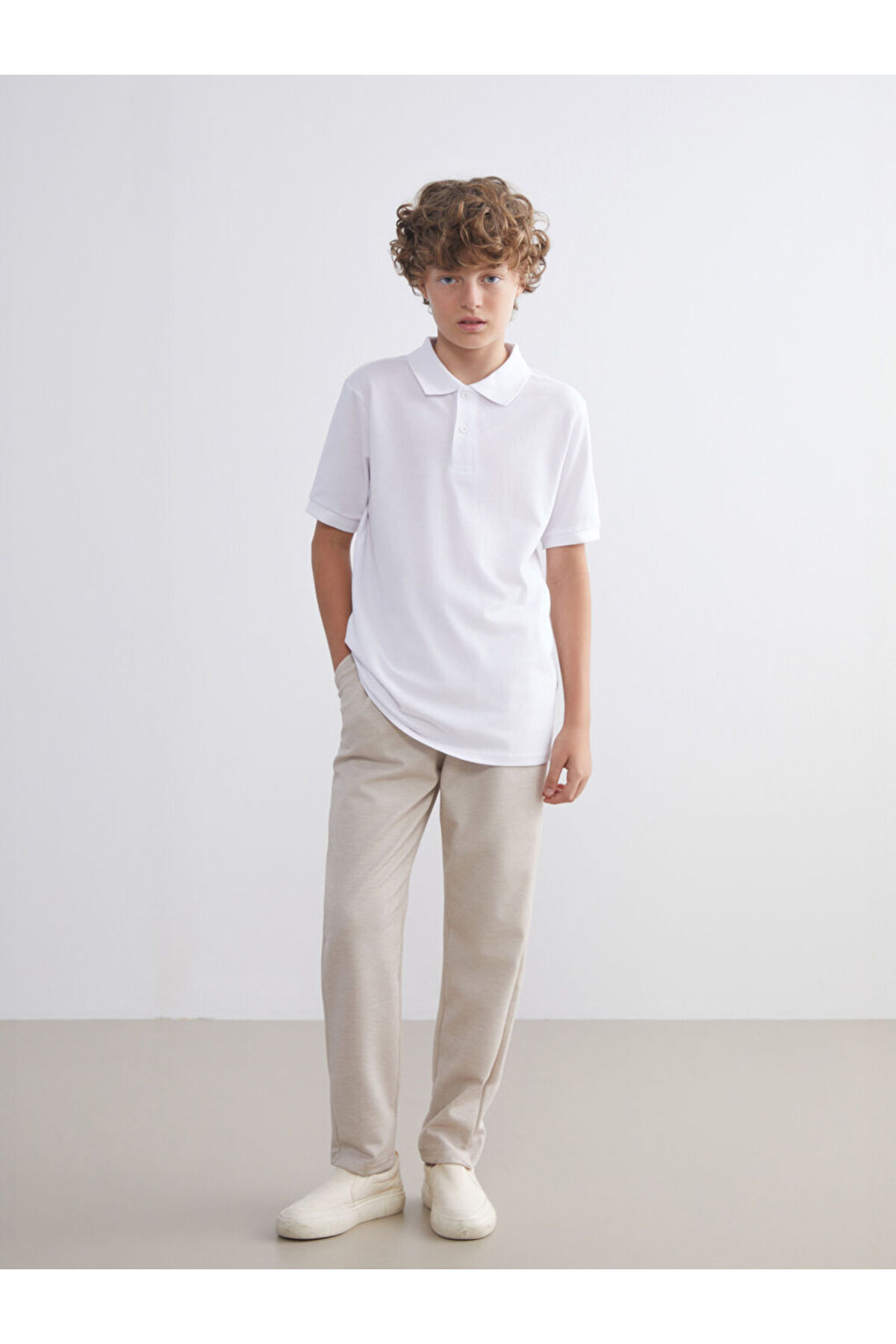 LC Waikiki-Create Your Style from Uzg Store |   Textured Boy's Trousers with Elastic Waist 1