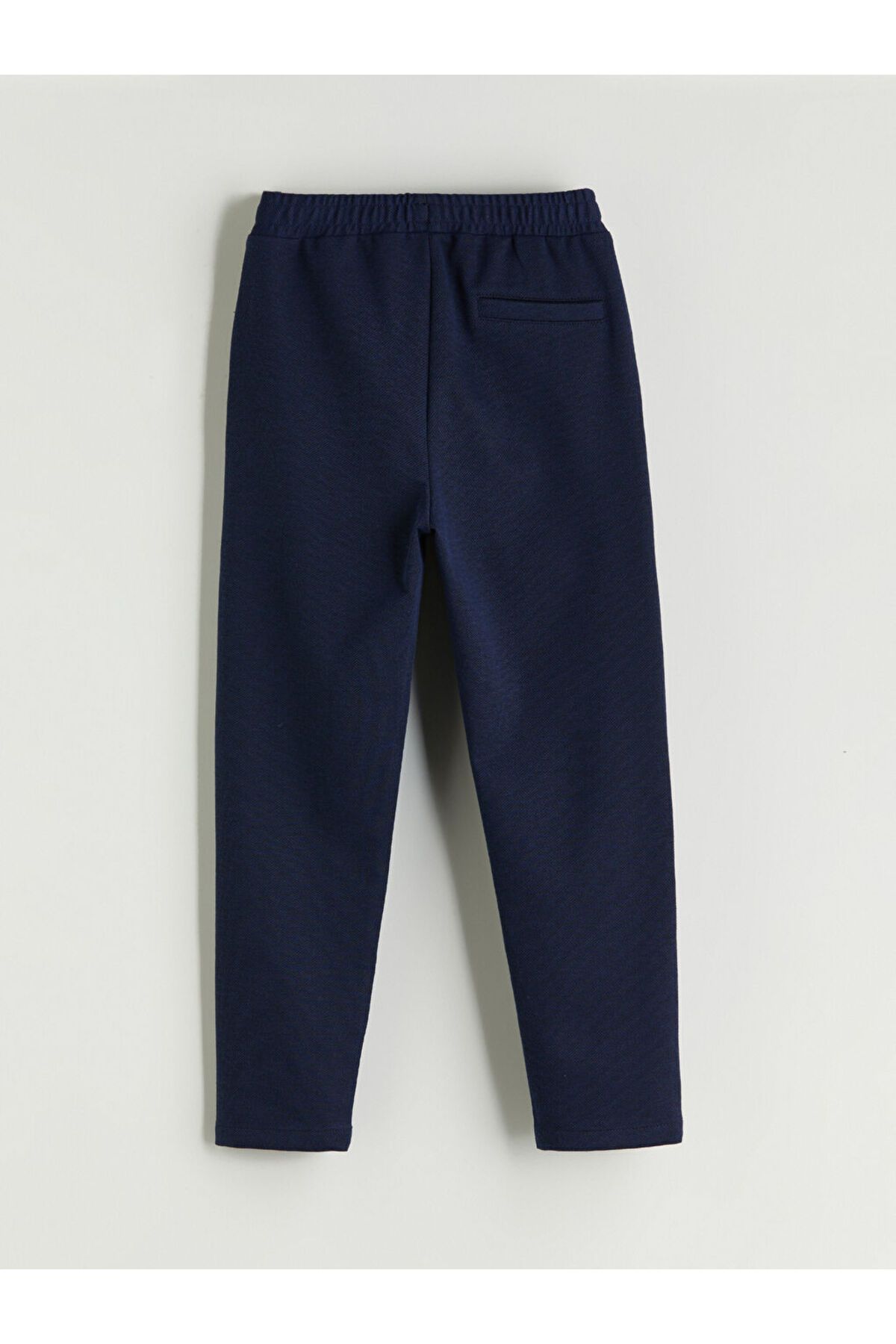 LC Waikiki-Create Your Style from Uzg Store |   Textured Boy's Trousers with Elastic Waist 3