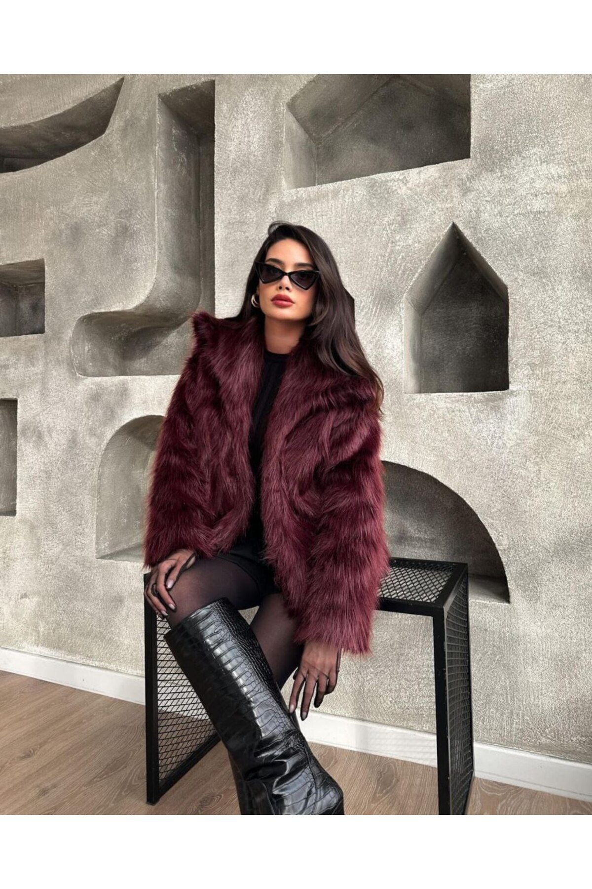 Viskosa Tüy Dökmeyen Kadın Kürk Oversize Kaban, Trend Moda, Rahat Kalıp ve Zarif Kışlık Mont görsel 3