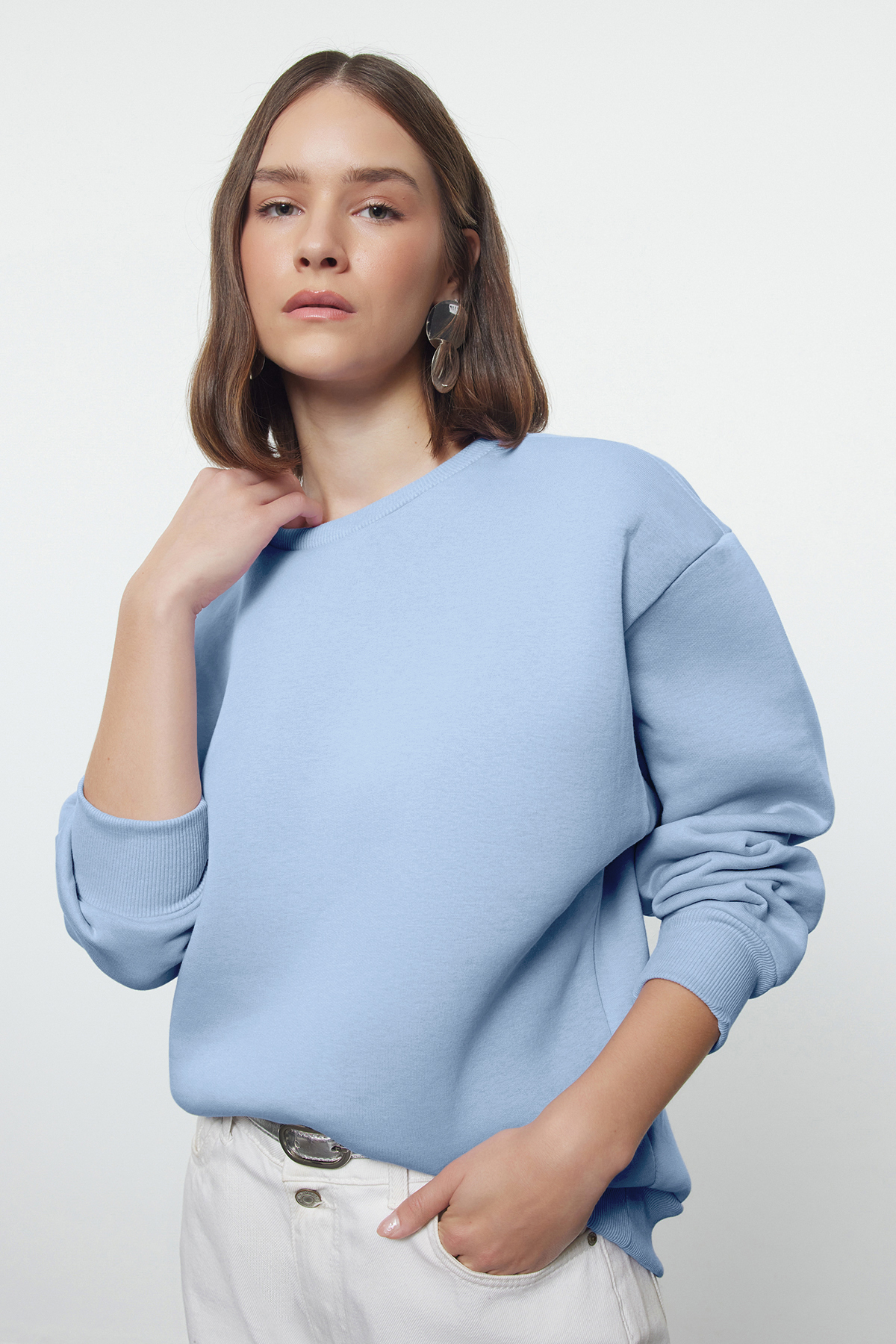 Trendyolmilla  Açık Mavi Kalın İçi Polarlı Regular/Normal Kalıp Bisiklet Yaka Basic Örme Sweatshirt TWOAW24SW00101 - Görsel 2