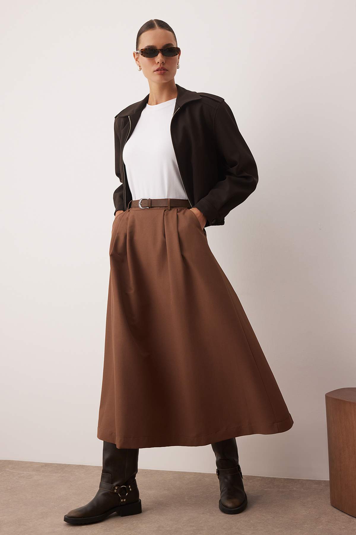 Trendyolmilla  Vizon Astarsız Belde Kemer Detaylı Dokuma Etek TCTAW26EE00004 - Görsel 2