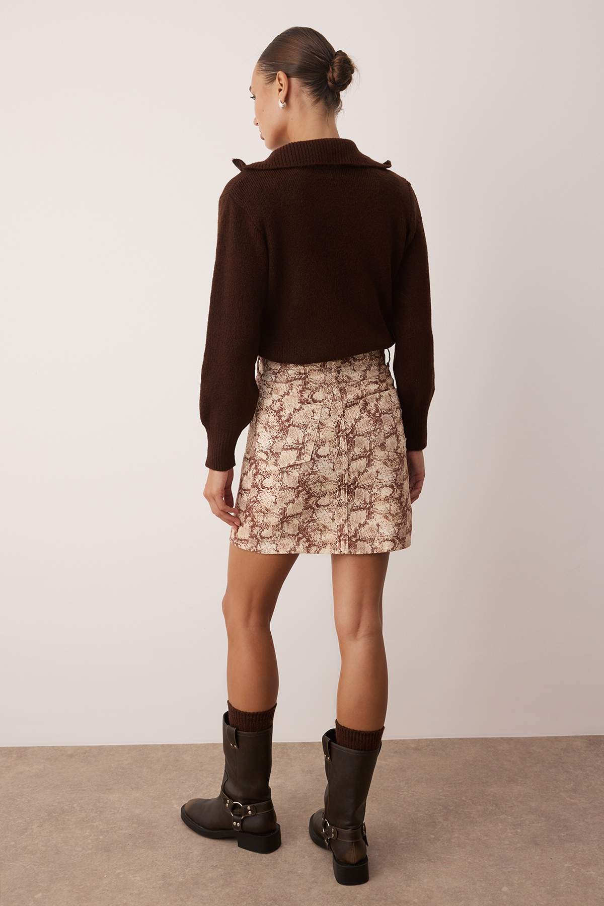 Trendyolmilla  Çok Renkli Yılan Desenli %100 Pamuk Mini Etek TWOSS24ET00251 - Görsel 5